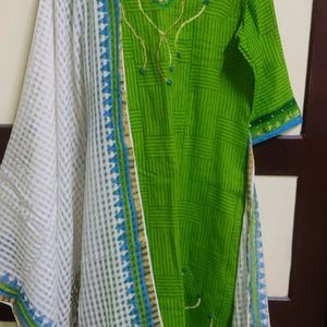 Festive Kurta & Dupatta set