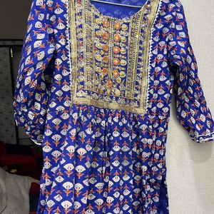 Nayra Cut Large Pure Cotton Suit Set