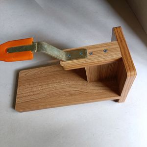 Tabletop Coconut Scraper