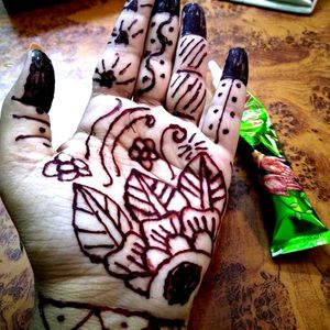 Neha Herbal Instant Dark Red Henna Mehendi Tube.