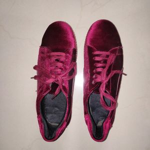 Red Velvet Casual Shoes