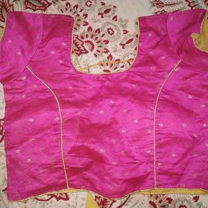 LIGHT PADDED PINK BLOUSE