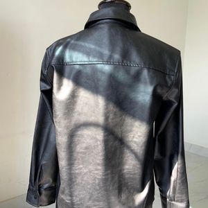 ZARA FAUX LEATHER OVERSHIRT(Quality 💯)