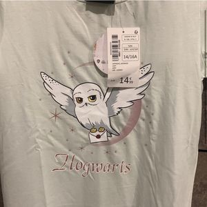 Hogwarts T-shirt Teenage Size 14-16