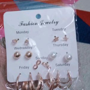 Bestseller Women 8 Pair Of Studs.