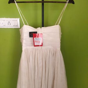 White Flared Net Party Dress/New (Reselling )