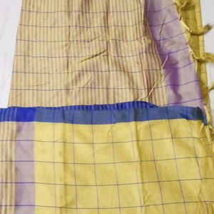 New Checkered Saree With Maggam Work Blouse Piece