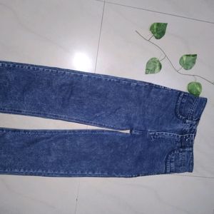 Straight Fit Jeans ✨(Offer Today)