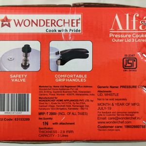 Brand New Wonderchef Pressure Cooker 3 Litres