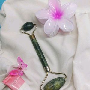 JADE ROLLER SKINCARE TOOL