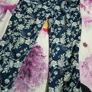 Womens Printed Jeans