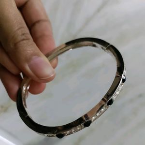 Metaphor - Fancy Bracelet - US