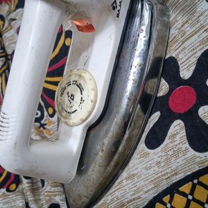 Bajaj Dry Iron