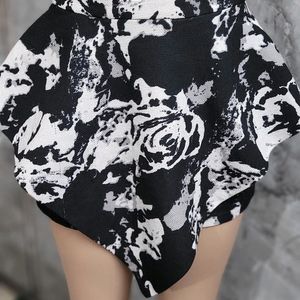 Black White Printed Short Cum Skirt