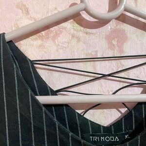 Shirt With Stripe Design On Back