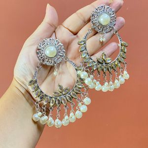 Beautiful Ronak Chandbali Jhumka