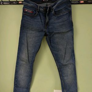 Total of 7 Branded Jeans In New Condition