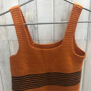 PRICE DROP! Korean style brown crop top!