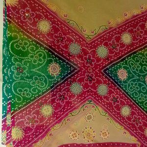 Beautiful Chunari Pattern Saari