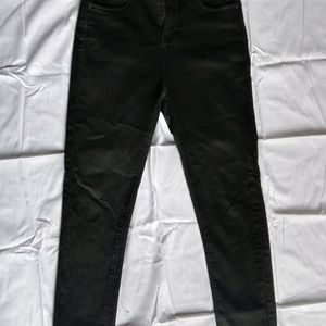 Skiie Street 1 Button Black Plain Women Jeans