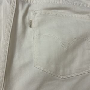 Levi’s Women White Jeans/ Denim