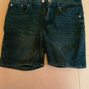 Zara Brand Short For Women Size 36 And 38