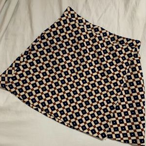 PATTERN SKIRT