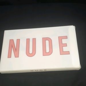 NUDE EYESHADOW PALETTE