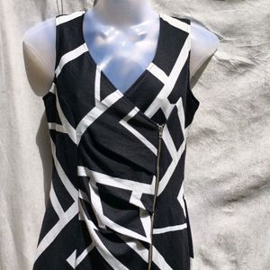 I. BLACK AND WHITE CUTE DRESS