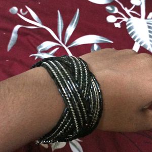 Black pearl and silver Spring Bracelet