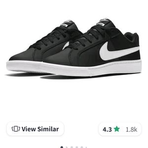 Nike Women Court Royale Sneakers