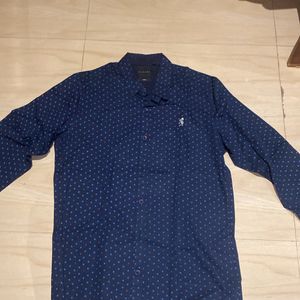 Sisley branded slim fit shirt