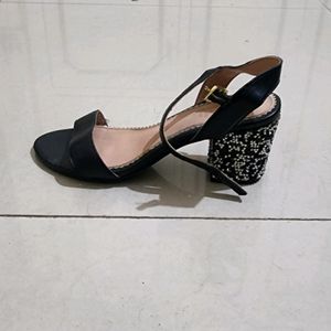 Carlton London Black Embellished Blocks