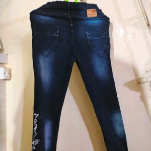 Stretchable Skinny Jeans