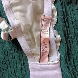 Victoria Secret Bra With Diamond Strips