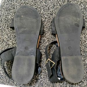 Bata sandals (Women)