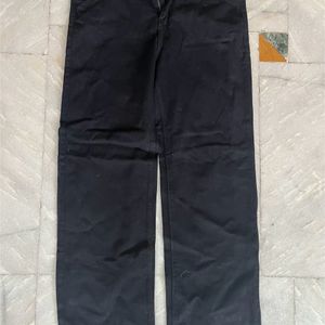 Zara straight high jeans in size 28