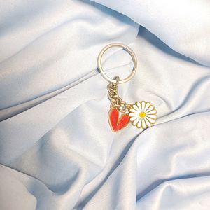 Daisy Heart Keychain ❤️ 🔑