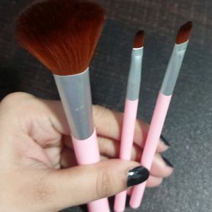 Makeup Brush Set Of 3