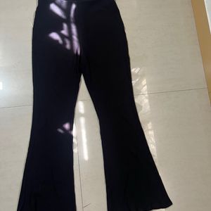 FLARED H&M BLACK PANTS