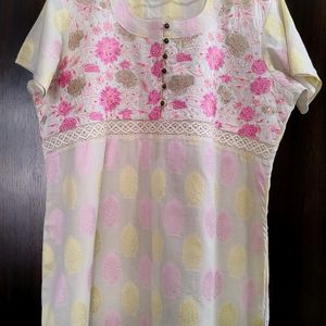 Straight Cut Ladies Kurta With Churidar