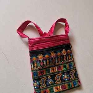 Sling Kutchi Purse