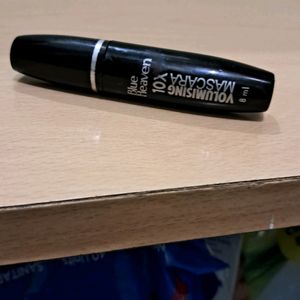 Blue Heaven Mascara And Glam21 Lipstick