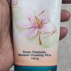 Himalaya Natural Glow