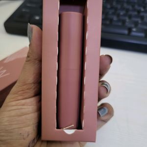 Combo 2 W Brand Lipstick Vita Rich Matte & Creamy