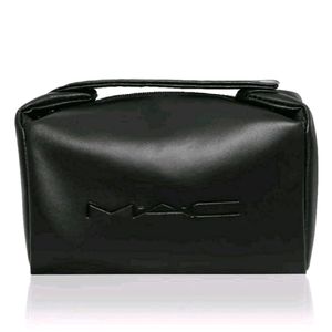 MAC Travelling Pouch