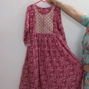 Nayra Cut Kurti set