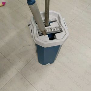 Plastic Mop with Bucket for Floor Cleaning