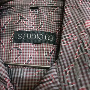 Self Design Party Wear Shirt For Men In M Size