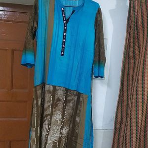 2 Kurtas On Sale